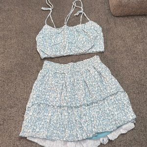 Two piece set with skirt